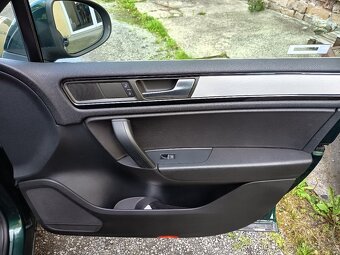Volkswagen Touareg 3,0TDI  4Motion V6 ČR 1 maj DPH - 15
