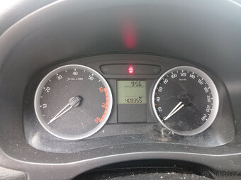 ŠKODA ROOMSTER 1,4 2007 - 15