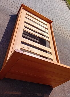 MASIVNÍ BUKOVÁ POSTEL 120 x 220 cm - 15