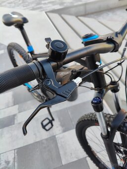 Rockrider E-ST500 (Decathlon) M na 175-185 cm kola 27,5 - 15