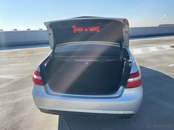 Mercedes-Benz E 300 Bluetec HYBRID Distronic+ AMG - 15