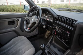 BMW E30 320i - 15