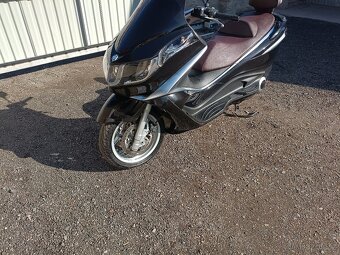 Piaggio X10 125i ABS ASR CZ doklady v ceně - 15