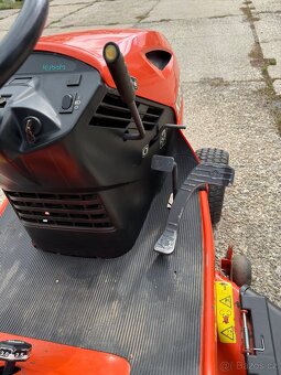 Sekací traktůrek Kubota T1670 - 15