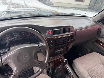 Nissan Patrol Y61 - 15