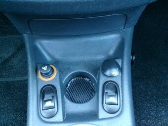 PRODÁM Citroën C3 1.2i ČR DEFEND LOCK - 15