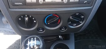 Ford Fusion - 15