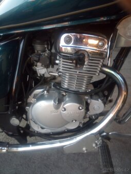 Suzuki GZ 125 - 15