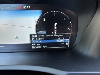 Volvo XC90 D5 AWD, 4X4, REZERVACE - 15