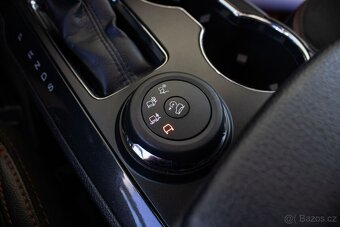 Ford Explorer 3.5 V6 XLT - 15