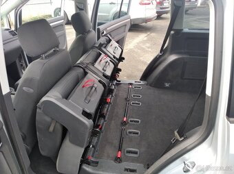 Volkswagen Touran 1,6-85kw - 15