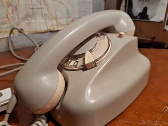 Funkční pevný telefon Siemens-Halske, rok 1954 - 15