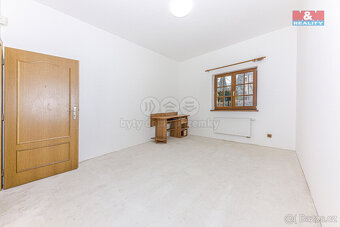 Prodej bytu 4+1, 117 m², Praha, garáž, zahrada, bazén - 15