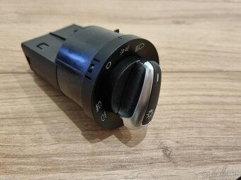 VYPINAC SVETEL OVLADANI OKEN ZDRUZENY OVLADAC - 15