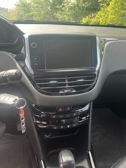 Peugeot 2008, 1.2 PureTech - 15