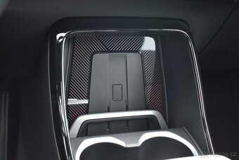 BMW X1 xDrive23d TAŽNÉ DPH ČR 1.MAJITEL - 15