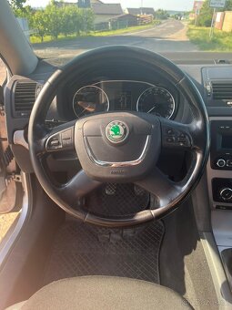 Prodám Škoda Octavia Combi 1,6 tdi 77kw s doloženou historií - 15