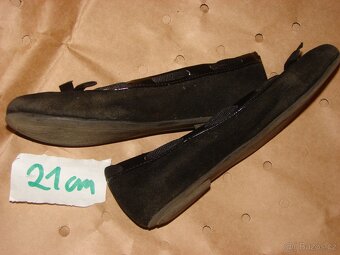 Výprodej od 50kč Dětské boty. Mix dívčích/chlapeckých botek - 15