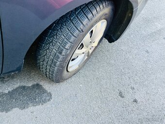 ŠKODA ROOMSTER 1.2 i BENZÍN 51 kW TAŽNÉ ZAŘÍZENÍ - 15