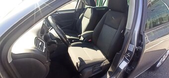 Volkswagen Golf 6 1.2 TSI 77 Kw Top Stav - 15
