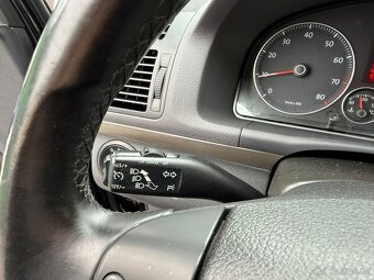 ►VW TOURAN 1,6 MPI UNITED - 75 kW, 7 MÍST, DEŠŤ. SENZOR◄ - 15