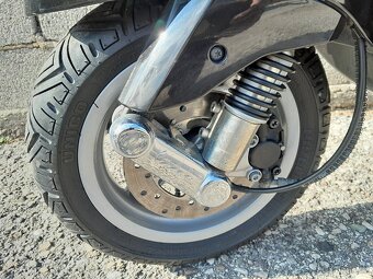 Vespa LX 50 4t, 2011, málo jetá, moc pěkný stav - 15