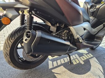 Yamaha X-Max 300 - 15
