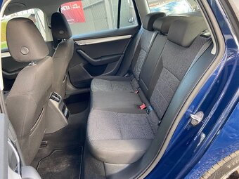 Škoda Octavia 1.6 TDi DSG Navigace, Tempomat - 15