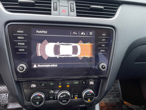 Škoda Octavia 2,0 TDi 110 kW,DSG,Style - 15