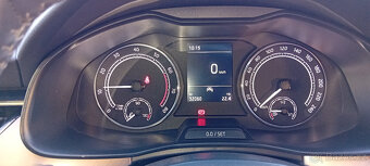 Kamiq 1.5 Tsi STYLE, 32t km, 6/2021,serv. kniha, ČR - 15