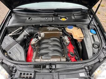 Audi RS4 Avant 4.2 V8 B7 309 kw MANUÁL - 15