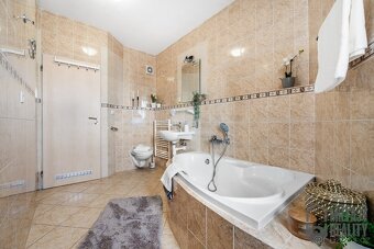 Mezonetový byt 4+kk | 112 m2, terasa, sklep, 3x parking, pří - 15