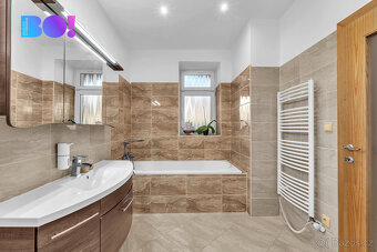 Prodej rodinného domu 239 m², pozemek 667 m², Slatina nad Úp - 15