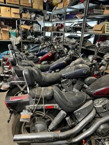 200 ks vlastnich moto Honda,Yamaha,Ducati,Suzuki… ,skladem - 15