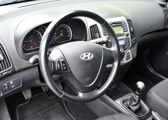 Hyundai i30 CW 1.4i 2xKOLA - 15