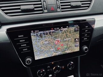 ŠKODA SUPERB COMBI III 2.0TDI 110KW DSG 2018 ACC - 15