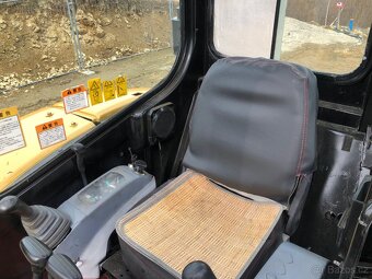 Pásový báger CAT 304Ccr - 15