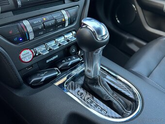 Ford Mustang 5.0Ti-VCT V8 GT nové v ČR 9900km - 15