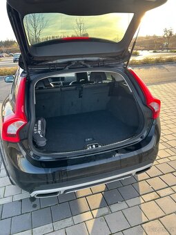 Volvo V60 Cross Country AWD - 15