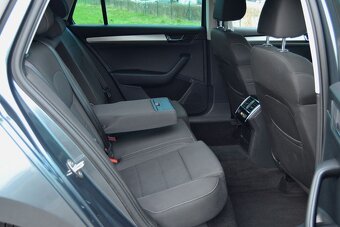 Škoda Superb 2.0 TDI 110kW Ambition Navi DSG TOP STAV - 15