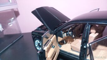 1:18 Rolls royce Phantom od kyosho - 15