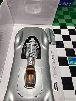 Revell Auto Union Typ C 1:18, světový rekord - 15