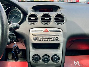 Peugeot 308 1.4i 70 kW Klima,Servis,Stav - 15