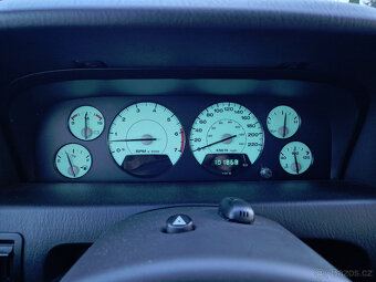 Jeep Grand Cherokee Overland 4.7 V8 H.O. 190kW - 15