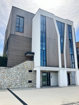 Luxusný a dizajnový apartmán pri jazere v Penati Golf Rezort - 15