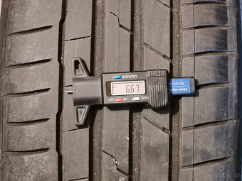 BMW 3 (G20) - originál 17" alu s letnými pneu 6+mm DOT 22 - 15