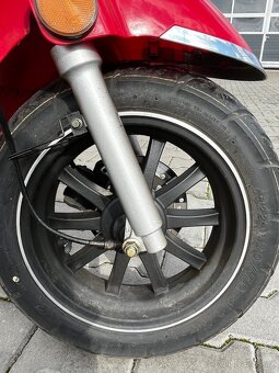 Skútr BEELINE ESTATE 50 2T - 15