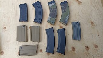 Airsoft vybavení - zásobníky, oblečení, masky - 15