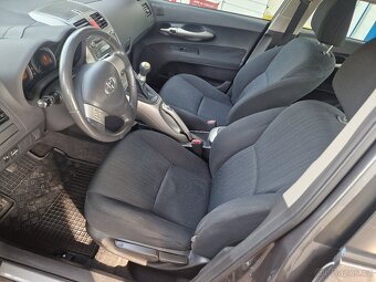 Toyota  Auris1.6VVT-i  91KW r.v.2009 - 15