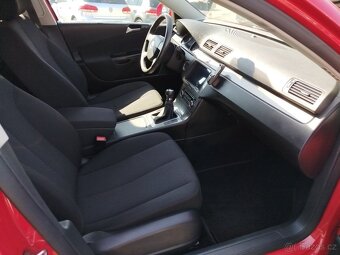 VW Passat 2.0 TDi 103kW, r.v. 6/2010, naj. 258.691 km - 15